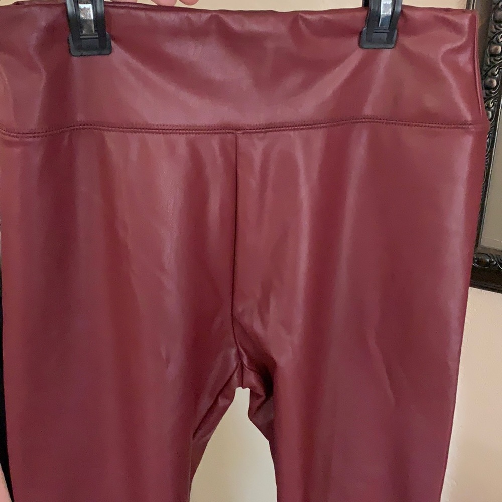 Leather leggings